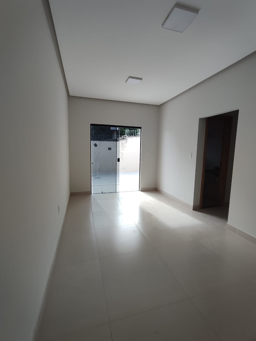 Sala de casa nova em residencial no Uraim I